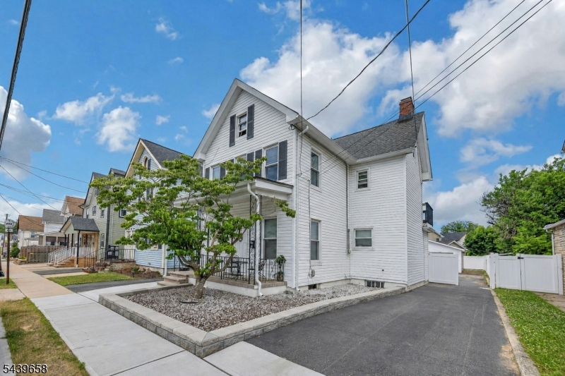 27 Thomas Street South River NJ 08882