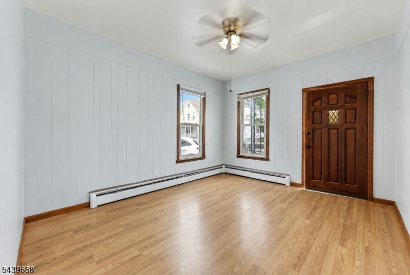 27 Thomas Street South River NJ 08882