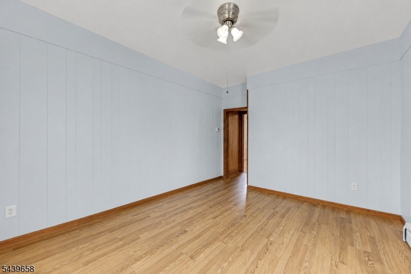 27 Thomas Street South River NJ 08882