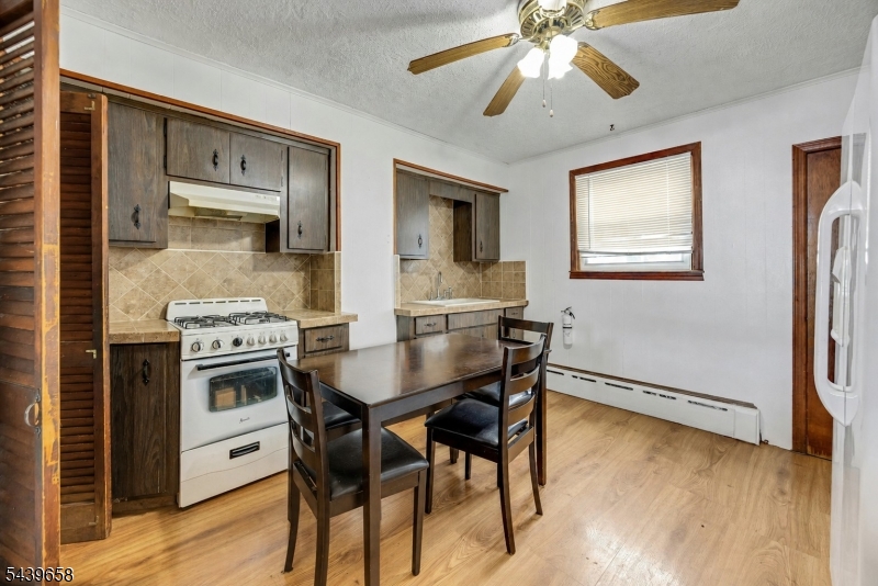 27 Thomas Street South River NJ 08882