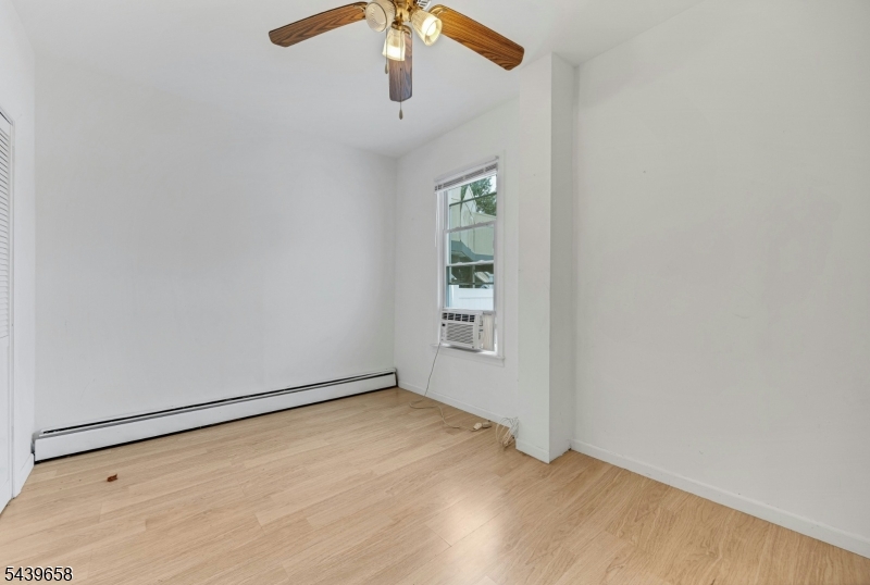 27 Thomas Street South River NJ 08882