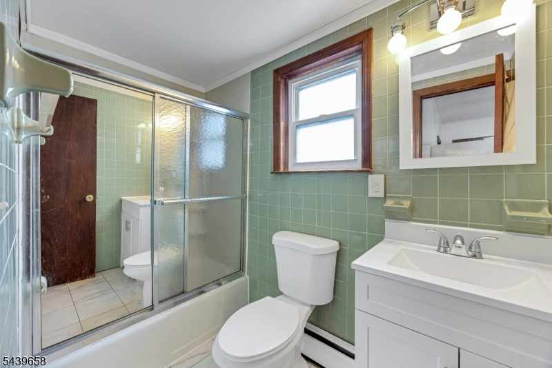 27 Thomas Street South River NJ 08882