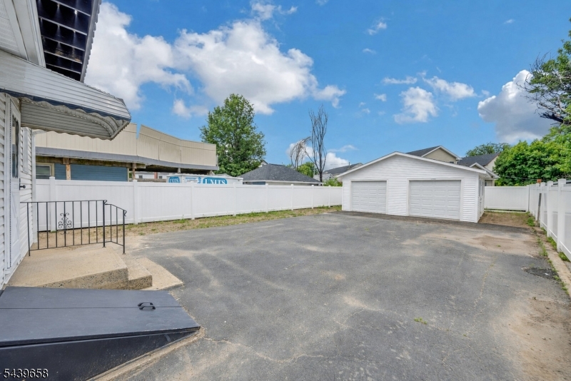 27 Thomas Street South River NJ 08882