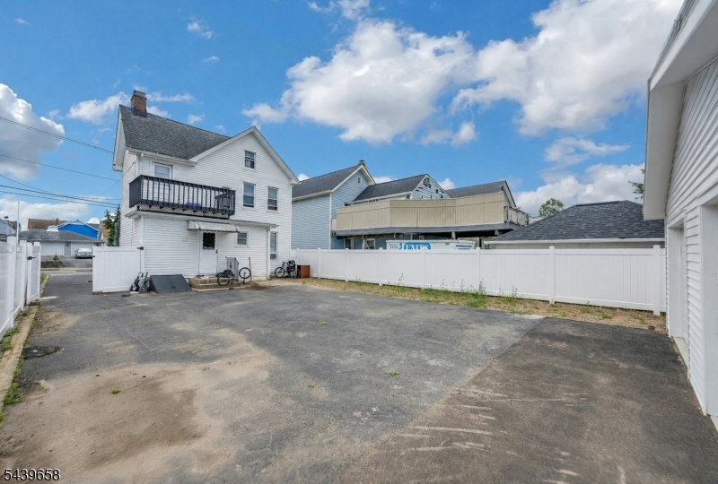 27 Thomas Street South River NJ 08882