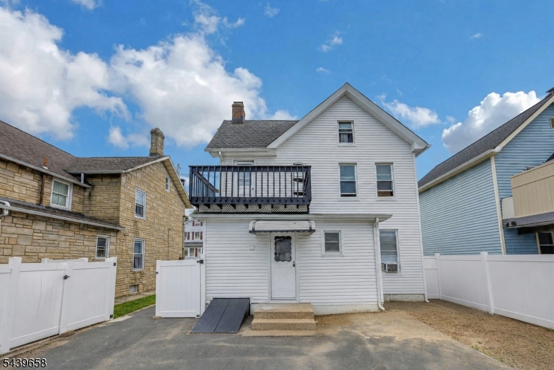 27 Thomas Street South River NJ 08882