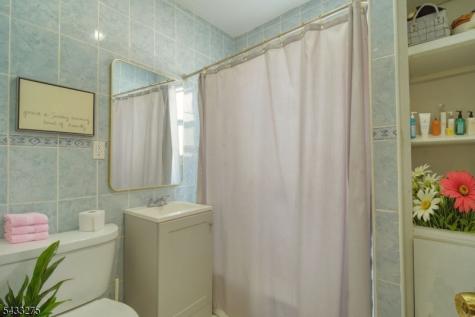 63 Grove Street Bloomfield NJ 07003