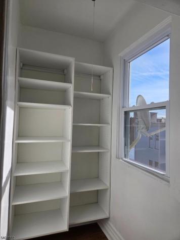 42 Seymour Avenue Newark NJ 07108