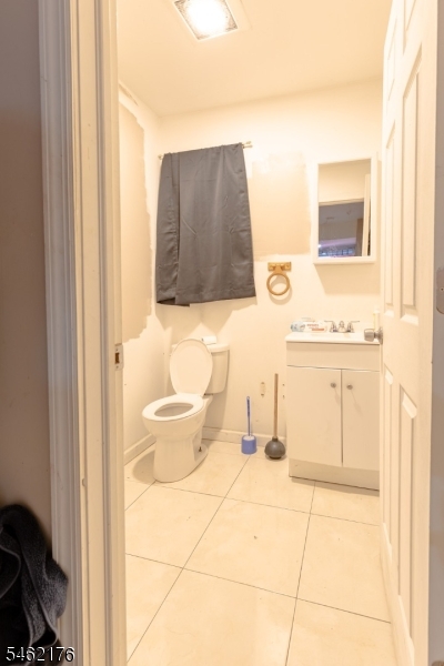 242 Graham Avenue Paterson NJ 07501