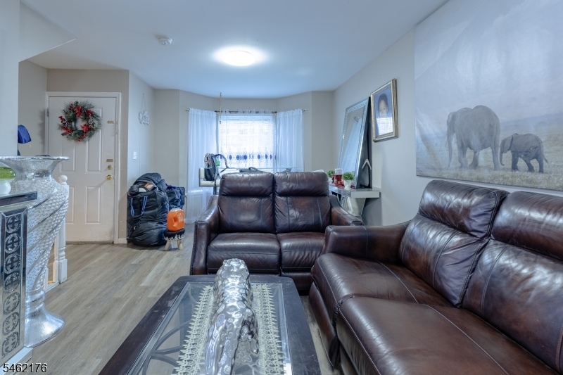 242 Graham Avenue Paterson NJ 07501