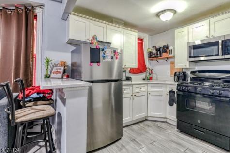 234 Halsted East Orange NJ 07018