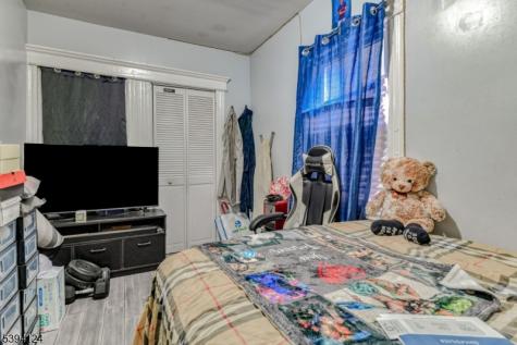 234 Halsted East Orange NJ 07018