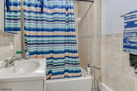 234 Halsted East Orange NJ 07018