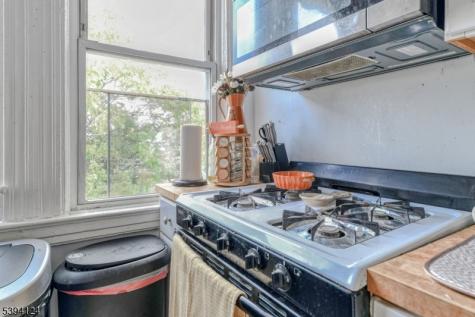 234 Halsted East Orange NJ 07018