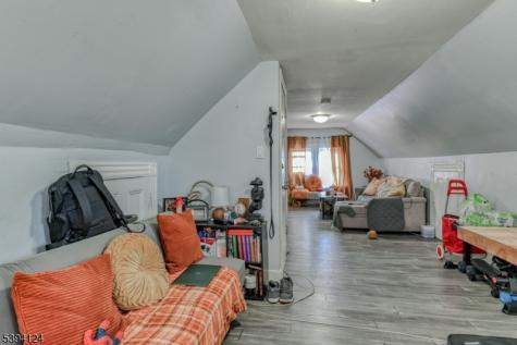 234 Halsted East Orange NJ 07018