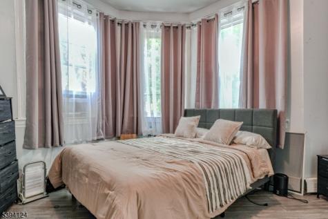 234 Halsted East Orange NJ 07018