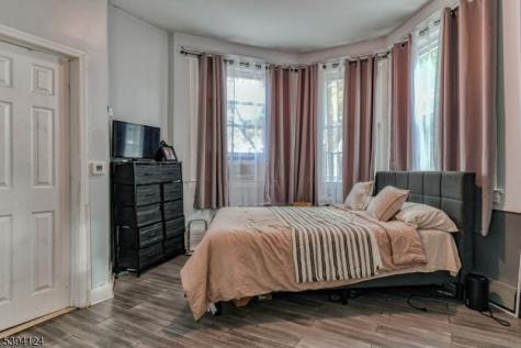 234 Halsted East Orange NJ 07018