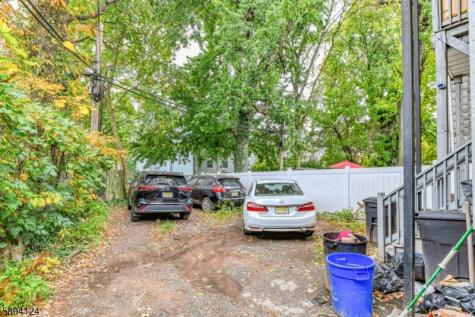 234 Halsted East Orange NJ 07018