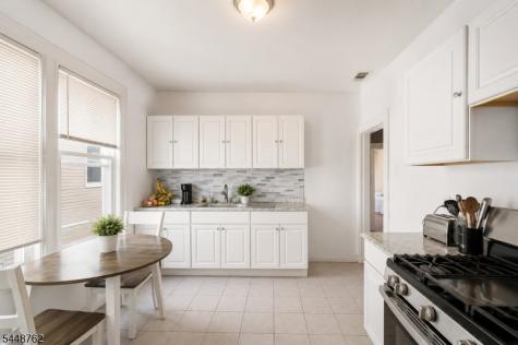 185 Grumman Avenue Newark NJ 07112