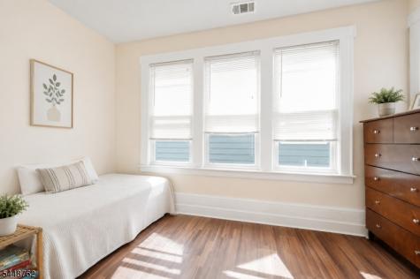 185 Grumman Avenue Newark NJ 07112