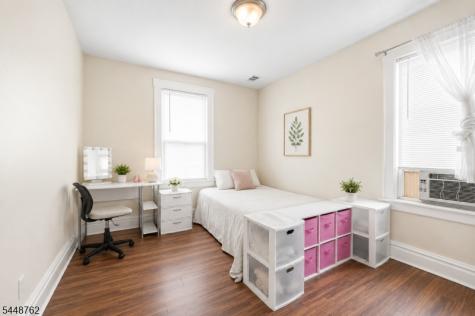 185 Grumman Avenue Newark NJ 07112