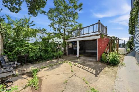 185 Grumman Avenue Newark NJ 07112