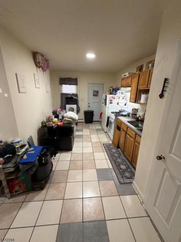 33 N 7th Street Paterson NJ 07522