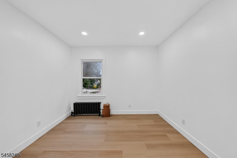 171 Edmund Avenue Paterson NJ 07502