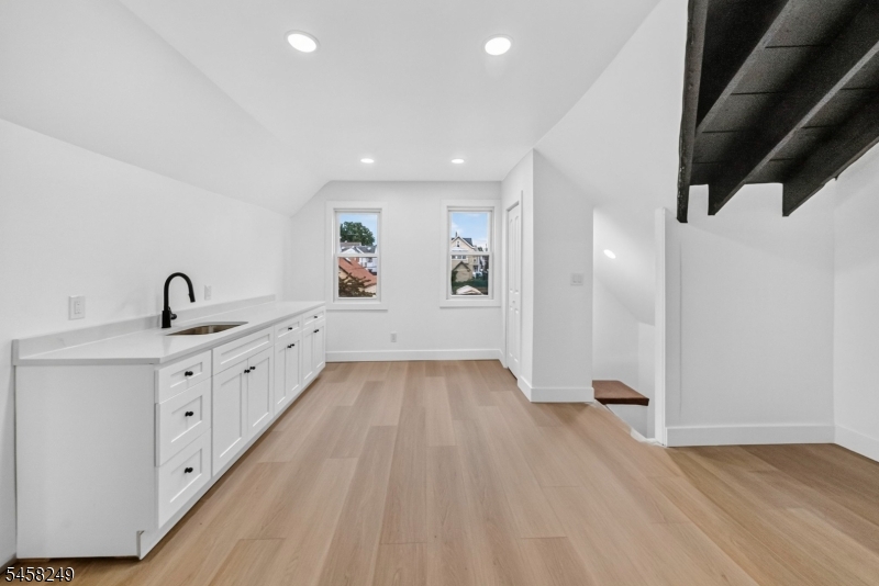 171 Edmund Avenue Paterson NJ 07502