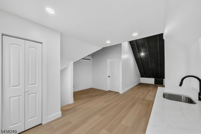 171 Edmund Avenue Paterson NJ 07502