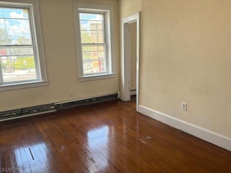 94 Elm Road Newark NJ 07105