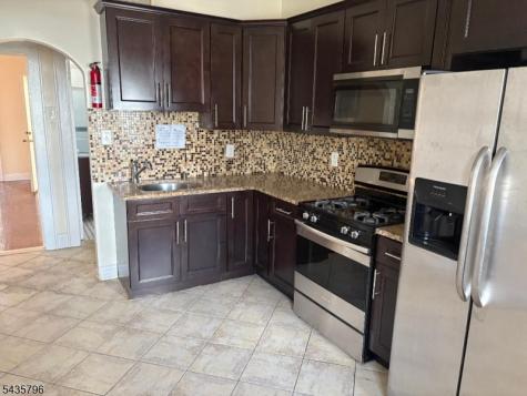 94 Elm Road Newark NJ 07105