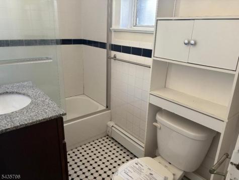 94 Elm Road Newark NJ 07105