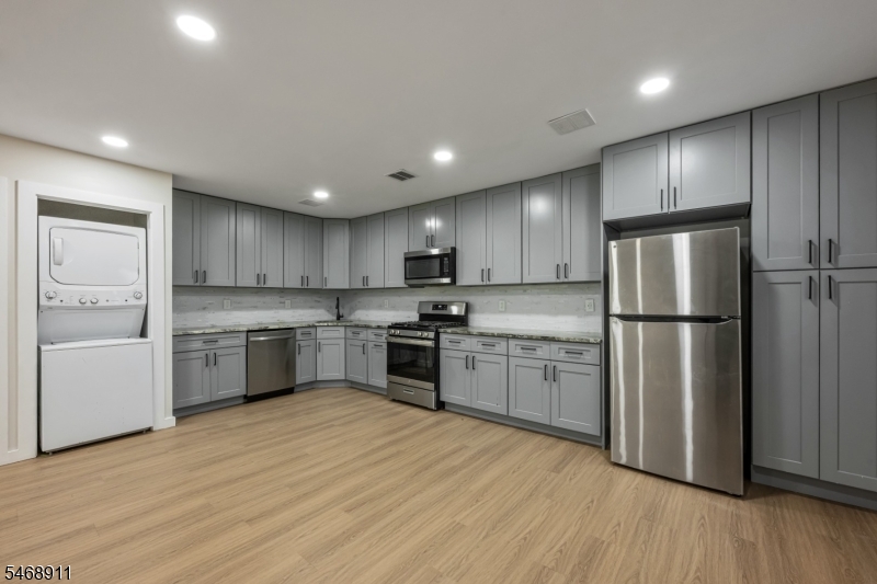 82 Watchung Avenue West Orange NJ 07052