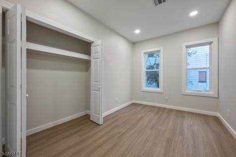 82 Watchung Avenue West Orange NJ 07052