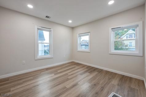 82 Watchung Avenue West Orange NJ 07052