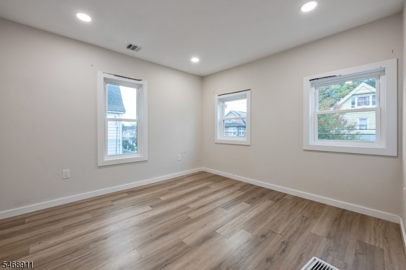 82 Watchung Avenue West Orange NJ 07052