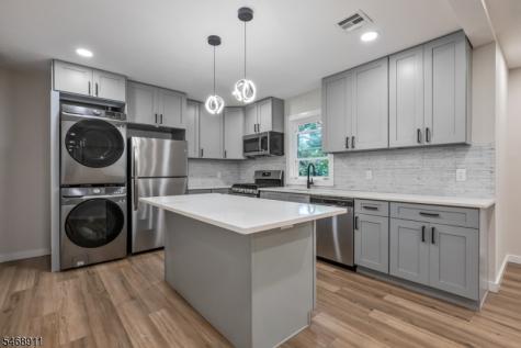 82 Watchung Avenue West Orange NJ 07052