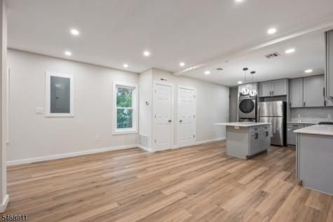 82 Watchung Avenue West Orange NJ 07052