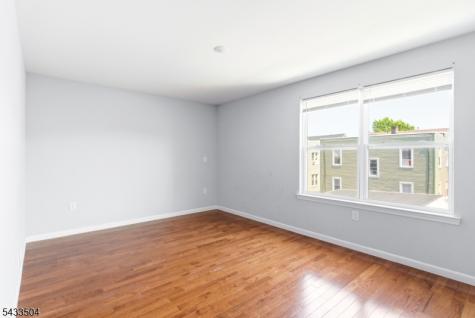 299 N 13th Street Newark NJ 07107