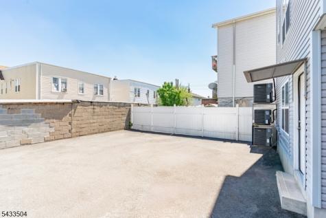 299 N 13th Street Newark NJ 07107