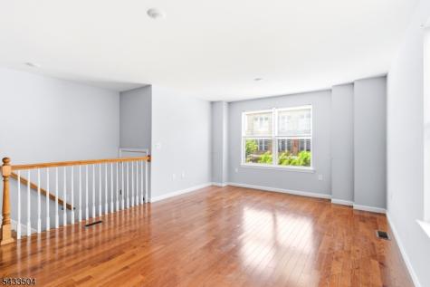 299 N 13th Street Newark NJ 07107