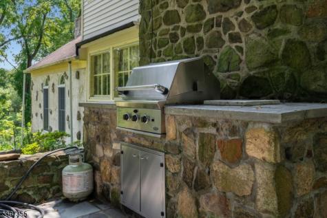 1 Dove Hollow Lane Bethlehem NJ 08827