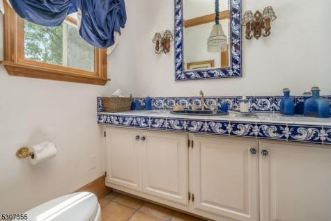 1 Dove Hollow Lane Bethlehem NJ 08827