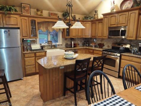 1 Dove Hollow Lane Bethlehem NJ 08827