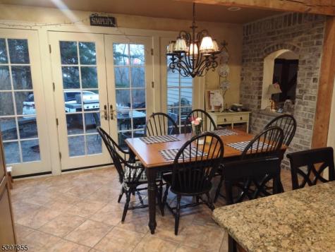 1 Dove Hollow Lane Bethlehem NJ 08827