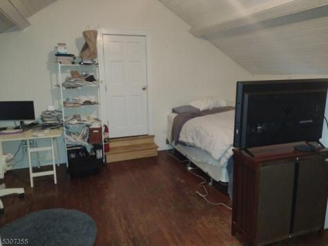 1 Dove Hollow Lane Bethlehem NJ 08827