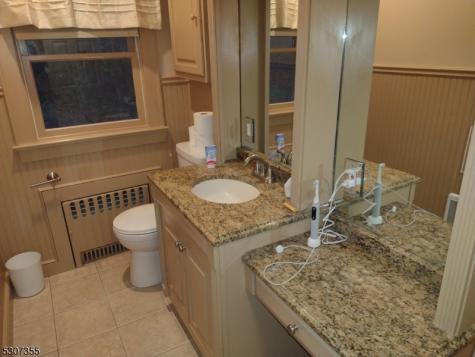 1 Dove Hollow Lane Bethlehem NJ 08827