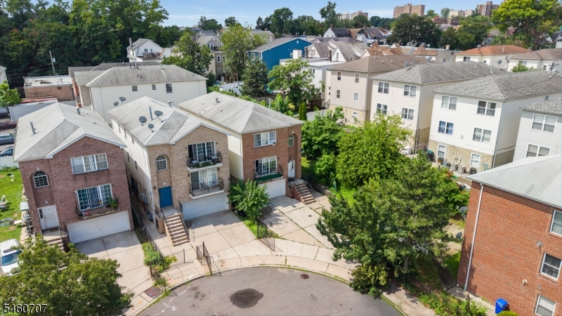 12 Seabury Court Newark NJ 07104