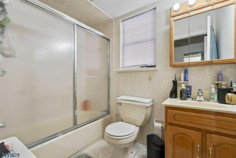 19 Halleck Street Newark NJ 07104