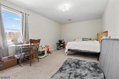 19 Halleck Street Newark NJ 07104